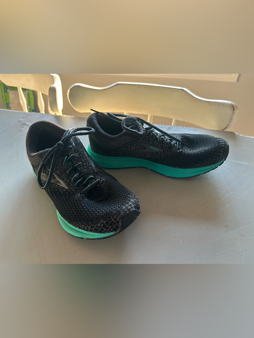 Brooks Women's Black Sneakers with Teal Midsole